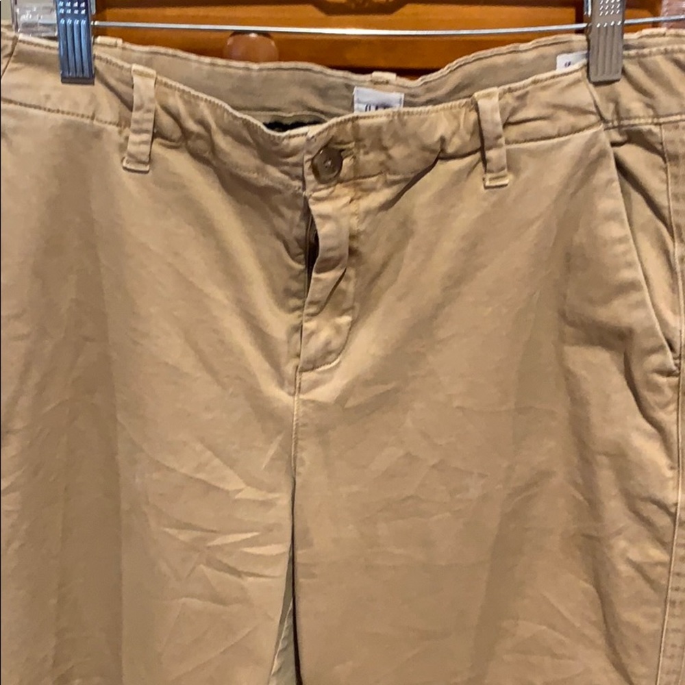 GAP Girlfriend Chino